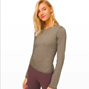 Lululemon Truthful Form Long Sleeve - Heathered Carbon Dust